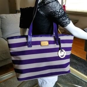 Beautiful MICHAEL KORS Stripes Canvas Tote
